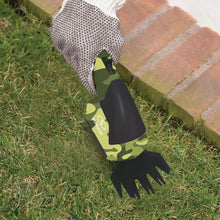 Load image into Gallery viewer, Sun Joe HJ605CC-CMO 2-in-1 Cordless Telescoping Grass Trimmer | 7.2 Volt (Camo)